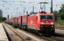 185 164-1 (Railion) durchfahrt mit ihrem Winner Spedition Zug am 29.07.2009 den Bahnhof M�nchen-Heimeranplatz