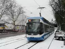 VBZ - Cobra Tram Be 5/6 3023 unterwegs auf der Linie 6 in der Stadt Z�rich am 10.01.2010
