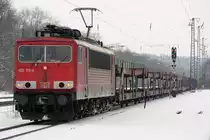 �u�erst seltener Gast auf der oberen Donautalbahn: 155 113-4 hat leichtes Spiel mit diesem leeren Autotransportzug. (Neuoffingen, 12.02.2010).