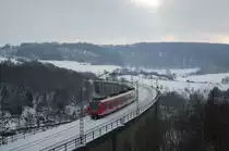 Am 14.2.2010 �berquerte diese  Rutschkiste  als S 5 von Paderborn HBF nach Hannover Flgh. den Bekeviadukt in Altenbeken.