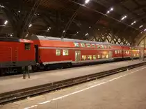 Doppelstock Zwischenwagen im Hbf Leipzig 12.02.2010