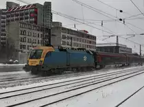 Die 1047 007 am 14.02.2010 mit einem Railjet bei der Durchfahrt am Heimeranplatz. (M�nchen)

