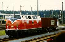 221 108-4 auf der Fahrzeugparade  Vom Adler bis in die Gegenwart , die im September 1985 an mehreren Wochenenden in N�rnberg-Langwasser zum 150j�hrigen Jubil�um der Eisenbahn in Deutschland stattgefunden hat.