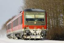 628 684 Regionalbahn 11 nach Shwerin f�hrt hier bei Hagenow durch den Schnee. 14.02.2010