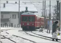 Abk�rzungen sind immer wieder beliebt, zum Gl�ck f�hrt die S-Bahn in die andere Richtung. Gr�sch (12.02.2010)