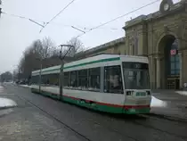 Magdeburg: Stra�enbahnlinie 3 nach Leipziger Chaussee am Hauptbahnhof.(18.2.2010)