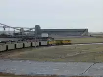 Here a Union Pacific train heads onto the staging track while UP and BNSF trains are being loaded. Nov. 2003.
