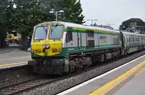 IERLAND 16 sep 2009 THURLES LOC No 225 groen als opduwloc