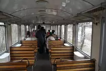 Innenansicht des MAV-Schmalspurwagen Ba 50 55 25-01 495-5 am 27.Feb.2010 bei Zug 362.