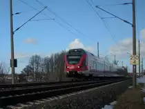 429 026 war am 04.M�rz 2010 bei Bergen/R�gen an schon teilweise weggetauten Schneestellen unterwegs.