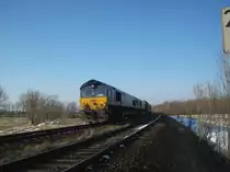 2 x Class 66 der Heavy Haul Power International GmbH / Fema mit dem Leeren Kohlependel , Chemnitz / K�chwald - Profen hier bei Gro�dalzig 09.03.2010