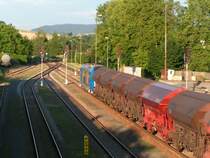 immer wieder Freitags durchf�hrt der LTE  Kokszug  den Bhf. Ried i. I.(2005-07-08)