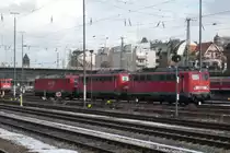 Am 21.02.2010 steht die 140 761-8 mit 140 779 und einer BR 185 in Gie�en abgestellt und warten auf die n�chsten Eins�tze.