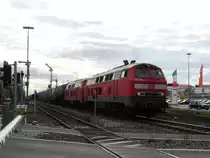 225 075-1 mit Kesselzug im Banhof Illertissen ausfahrt Richtung Ulm,am 26.10.2005