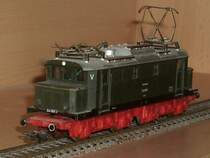 Piko Modell der 244 068.Selbst im Norden waren die 244er beheimatet.So hatte das Bw Rostock,Schwerin und auch Wismar jeweils eine Lok in ihrem Bestand.Zu Sonderfahrten konnte man die Loks dann h�ufig beobachten.