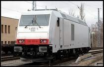 BTK 285 107-9 zu Gast in Hennigsdorf um ins Bombardier-Werk zu fahren (REV 25.06.08, EBA 06D01 C007, NVR-Nummer 92 80 1285 107-9 D-BTK, TRAXX F140 DE, gesehen Hennigsdorf b. Berlin 14.03.2010)