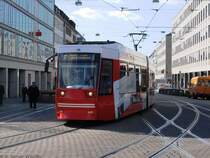 Wagen 9870 Typ ST13 als Linie 2 Richtung B�llenfalltor vor der Haltestelle Luisenplatz. Fotografiert am 04.03.2010
