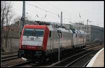 VC E 186 186-3 auf �berf�hrungsfahrt. Die Lok ist erst 2010 an Veolia Cargo SAS Nanterre ausgeliefert worden (Berlin K�penick 18.03.2010)