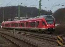 Ausfahrender 429 030 mit dem RE 33315 Stralsund-Binz am 22.M�rz 2010 beim Verlassen von Bergen/R�gen.