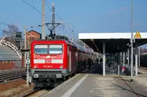 112 165-6 mit dem RE2 nach Cottbus in Rathenow. 23.03.2010