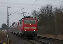111 124-4 mit dem RE10422 (+20) nach Aachen an Km 28.9 KBS 485 23.3.10