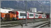 Gm 3/3 233 bringt eine GlacierExpress Wagengruppe zur W�scherei in Landquart. (18.03.2010)