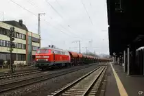 218 139-4 kommt am 20.3.2010 mit einigen Sch�ttgutwagen im Bahnhof Bebra an.