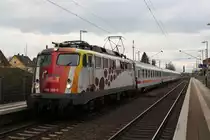 110 329  Science Express-Lok  mit IC 2054 von Frankfurt(Main)Hbf nach Saarbr�cken Hbf (Zug hatte +30).Am 29.03.10 beim Halt in Heppenheim.