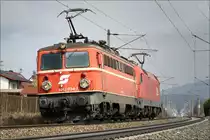 1042 034 und 1116 185 fahren als Lokzug 89221 von Knittelfeld nach Zeltweg.1042 034 wird am 31.03.2010 ihren letzten Einsatztag haben.
Zeltweg 26.03.2010