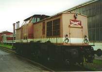 ausgemusterte 201 868 im AW Chemnitz zum Tag der o. T�r 3.11.01