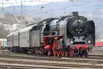 Die 01 118 bei der Einfahrt in Koblenz-L�tzel am 03,04,10