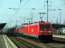Nun kam ein Dreierpack der DB mit 185 201-1; 185 016-3 und einer unbekannten 232er. Diese bespannten einen gemischten G�terzug Richtung Gr�nauer Kreuz am 08.04. durch Berlin Sch�nefeld Flughafen.