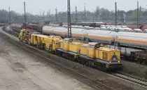 203 310-8 in Doppeltraktion mit 203 309-0 der DB Netzinstandhaltung fuhr mit einem kurzen Bauzug am 08.04.2010 auf dem G�terumgehungsgleis durch den Seelzer Rbf.