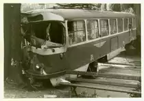 Entgleisung auf dem Westentring 1986. Ausl�ser war ein Bolzen in der Schiene.