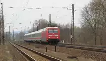 DB 101 100-6 mit dem IC 2359 von K�ln Hbf nach Stralsund, in Naumburg (S); 05.04.2010