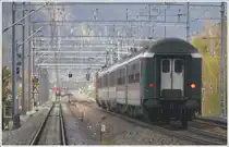 RE3838 nach St.Gallen verfolgt den zwei Minuten fr�her abgefahrenen RE1261 nach Scuol-Tarasp, der in Chur Wiesental allerdings einen kurzen Halt eingeschaltet hatte. (19.04.2010)