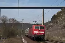 181 222-1 mit IC 335 (Luxembourg - Norddeich Mole) am 7. April 2010 bei Winningen (Mosel).