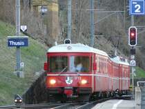 RhB - Einfahrender Regio im Bahnhof von Thusis am 07.04.2010