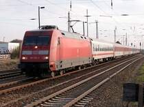 101 120 erreichte mit dem EC 378 Wien-Binz am 23.April 2010 Abend`s den Bahnhof von Bergen/R�gen.