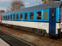 CD-Wagen Bmz 73 54 21-91 001-0 im EC 378 Wien-Binz am Abend vom 23.April 2010 bei der Ankunft in Bergen/R�gen.