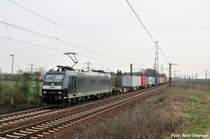 MRCE 185 551-9 mit einem weiteren Containerzug,viele sollten noch folgen... (Ahlten 08.04.10)