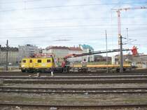 Plasser & Theurer MTW-10 bei Oberleitungsarbeiten bei Wien S�dbahnhof 29.03.2010 (Foto ist von der Stra�e gemacht)