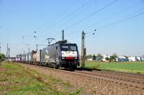 ES 64 F4 999 MRCE-ERS mit KLV-Zug Richtung Darnstadt in Gro�sachsen-Heddesheim am 24.4.10