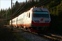 4090 002 + 001  Pielach  f�hrt als R 6818 von Mariazell nach St.P�lten. Annaberg 17.04.2010