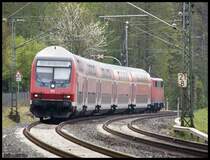 RE4 Richtung Dortmund kurz vor �bach-Palenberg.
Schublok war die 111 160.
25.04.10 13:31