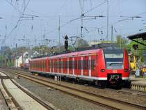 425 100/600 verl�sst gemeinsam mit 425 102/602 Solingen Hbf in Richtung Wuppertal als RB48. 24.04.2010