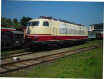 103.235 in ihrer ganzen Sch�nheit. Heizhaus Strasshof am 25.4.10