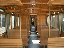 III.Klasse,Holzabteil,so romantisch reiste man fr�her.Einige Personenwagen wurden auf alten Fahrgestellen neu rekonstruiert.Bezau 28.07.05
