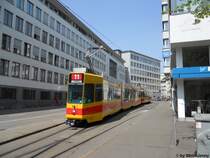 BLT Nr. 239+109 (Schindler Be 4/6S) am 21.4.2010 in Basel, Schiffl�nde.