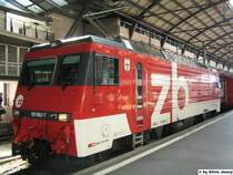 Die HGe 101 963-7 ''Alpnach'' stand am 28.7.05 in Luzern, sie war die erste Lok dieser Serie, die den neuen Zentralbahn-Anstrich bekam.